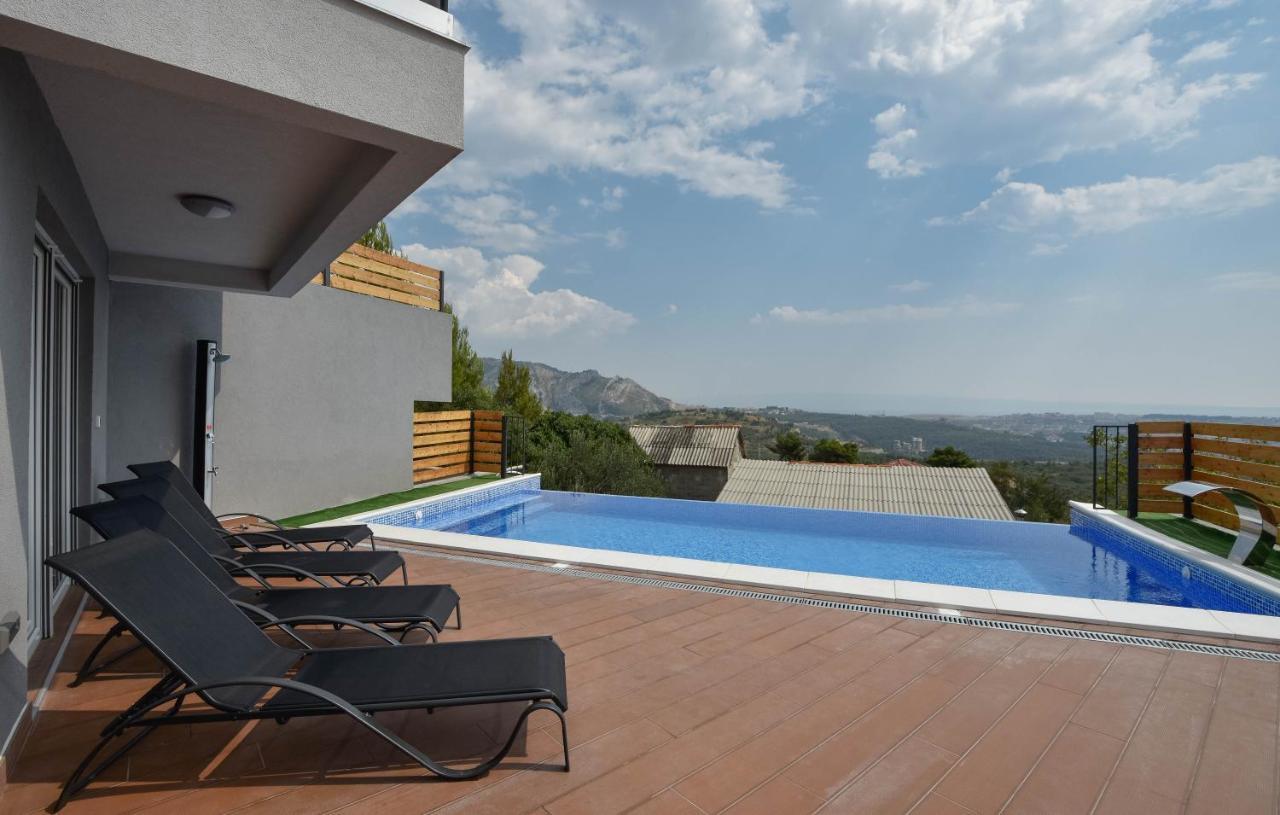 Villas Alfa & Omega Klis Kültér fotó