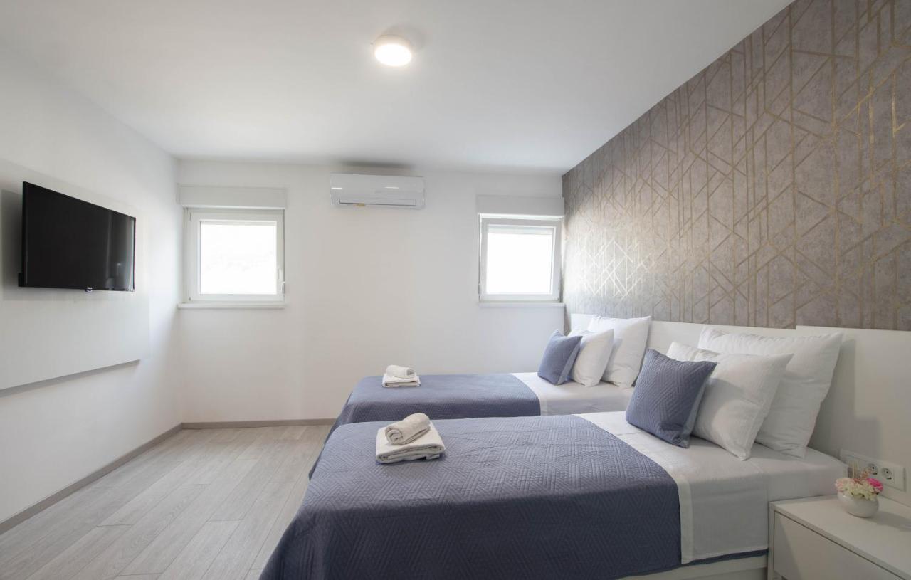Villas Alfa & Omega Klis Kültér fotó