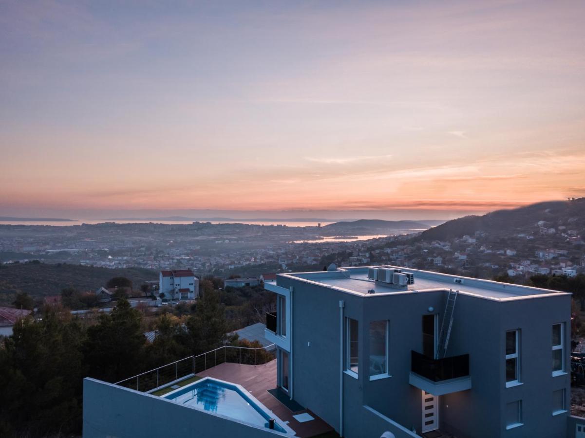 Villas Alfa & Omega Klis Kültér fotó